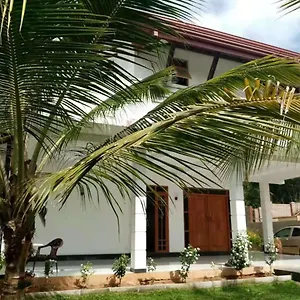  Homestay Colombo Airport Field View